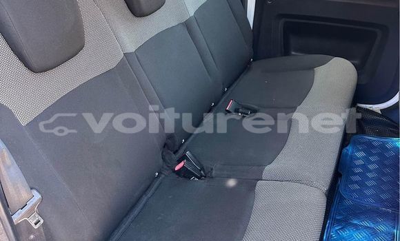 Acheter Occasion Voiture Dacia Dokker Blanc à al-Ayun Sidi Malluk, Oriental Acheter Occasion Voiture Dacia Dokker Blanc à al-Ayun Sidi Malluk, Oriental