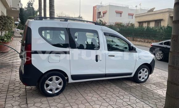 Acheter Occasion Voiture Dacia Dokker Blanc à al-Hajab, Meknes-Tafilalet Acheter Occasion Voiture Dacia Dokker Blanc à al-Hajab, Meknes-Tafilalet