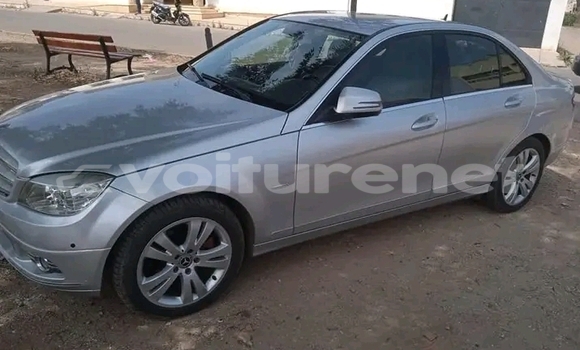 Acheter Occasion Voiture Mercedes-Benz CLS-klasse Gris à al-Hajab, Meknes-Tafilalet Acheter Occasion Voiture Mercedes-Benz CLS-klasse Gris à al-Hajab, Meknes-Tafilalet