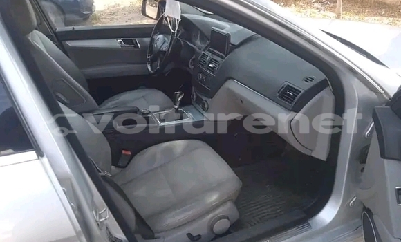 Acheter Occasion Voiture Mercedes-Benz CLS-klasse Gris à al-Hajab, Meknes-Tafilalet Acheter Occasion Voiture Mercedes-Benz CLS-klasse Gris à al-Hajab, Meknes-Tafilalet