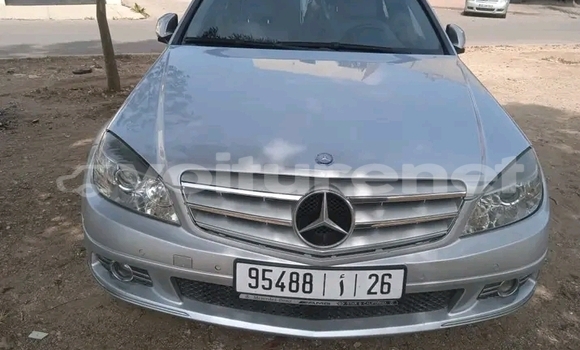 Acheter Occasion Voiture Mercedes-Benz CLS-klasse Gris à al-Hajab, Meknes-Tafilalet Acheter Occasion Voiture Mercedes-Benz CLS-klasse Gris à al-Hajab, Meknes-Tafilalet