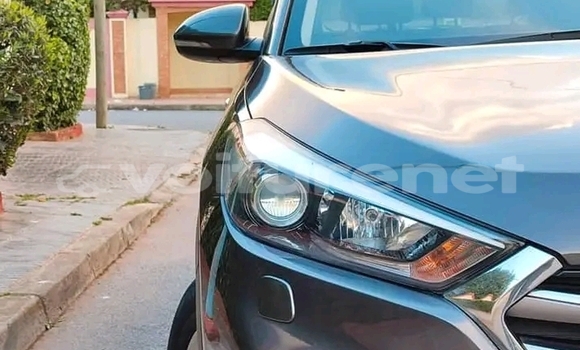 Acheter Occasion Voiture Hyundai Tucson Noir à al-Hajab, Meknes-Tafilalet Acheter Occasion Voiture Hyundai Tucson Noir à al-Hajab, Meknes-Tafilalet