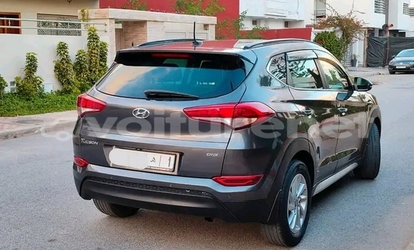 Acheter Occasion Voiture Hyundai Tucson Noir à al-Hajab, Meknes-Tafilalet Acheter Occasion Voiture Hyundai Tucson Noir à al-Hajab, Meknes-Tafilalet