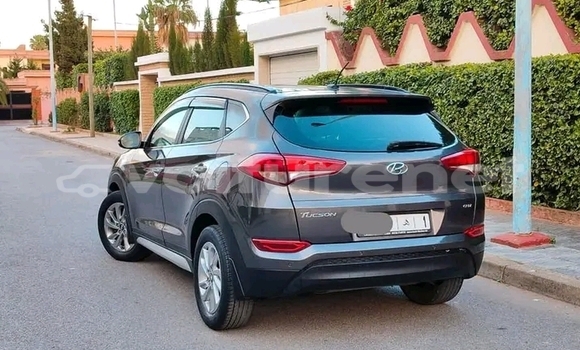 Acheter Occasion Voiture Hyundai Tucson Noir à al-Hajab, Meknes-Tafilalet Acheter Occasion Voiture Hyundai Tucson Noir à al-Hajab, Meknes-Tafilalet