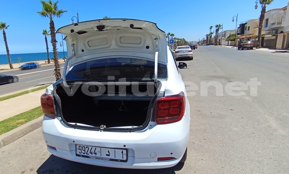 Acheter Occasion Voiture Dacia Logan Blanc à ar-Ribat, Rabat-Sale-Zammour-Zaer Acheter Occasion Voiture Dacia Logan Blanc à ar-Ribat, Rabat-Sale-Zammour-Zaer