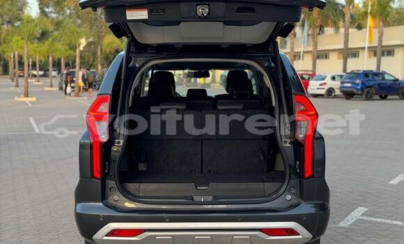 Buy Used Mitsubishi Pajero Black Car in Ahfir in Oriental Buy Used Mitsubishi Pajero Black Car in Ahfir in Oriental