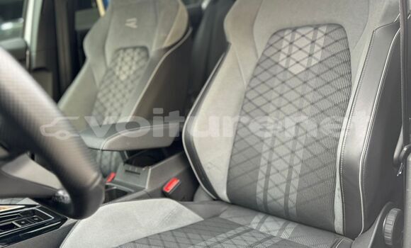 Acheter Import Voiture Volkswagen Golf R Gris à ad-Dar-al-Bayda, Casablanca Acheter Import Voiture Volkswagen Golf R Gris à ad-Dar-al-Bayda, Casablanca