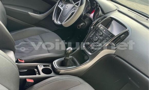 اشتري مستعمل Opel Astra White سيارة في al-Ayun Sidi Malluk في Oriental اشتري مستعمل Opel Astra White سيارة في al-Ayun Sidi Malluk في Oriental