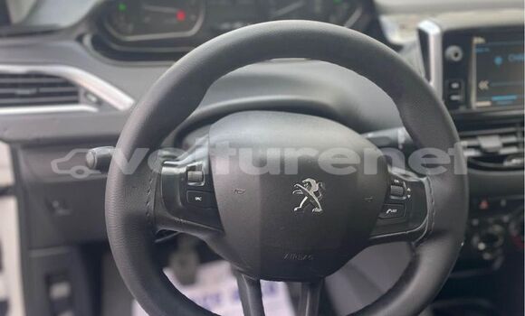 اشتري مستعمل Peugeot 208 White سيارة في ad-Dar-al-Bayda في Casablanca اشتري مستعمل Peugeot 208 White سيارة في ad-Dar-al-Bayda في Casablanca