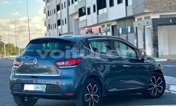 اشتري مستعمل Volkswagen Caddy Other سيارة في ad-Dar-al-Bayda في Casablanca اشتري مستعمل Volkswagen Caddy Other سيارة في ad-Dar-al-Bayda في Casablanca