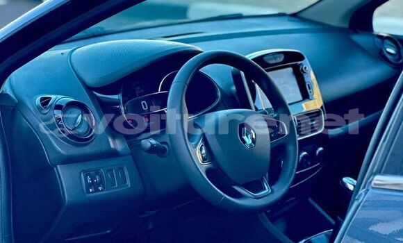 اشتري مستعمل Volkswagen Caddy Other سيارة في ad-Dar-al-Bayda في Casablanca اشتري مستعمل Volkswagen Caddy Other سيارة في ad-Dar-al-Bayda في Casablanca