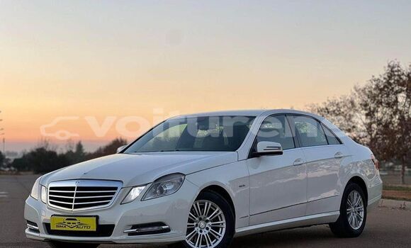 اشتري مستعمل Mercedes-Benz E-klasse White سيارة في al-Arwi في Oriental اشتري مستعمل Mercedes-Benz E-klasse White سيارة في al-Arwi في Oriental
