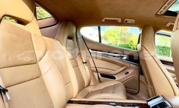 اشتري مستعمل Porsche Panamera Black سيارة في al-'Ara'ish في Tangier-Tetouan اشتري مستعمل Porsche Panamera Black سيارة في al-'Ara'ish في Tangier-Tetouan