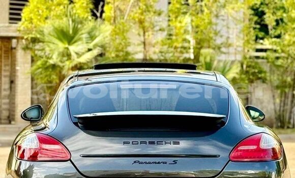 اشتري مستعمل Porsche Panamera Black سيارة في al-'Ara'ish في Tangier-Tetouan اشتري مستعمل Porsche Panamera Black سيارة في al-'Ara'ish في Tangier-Tetouan