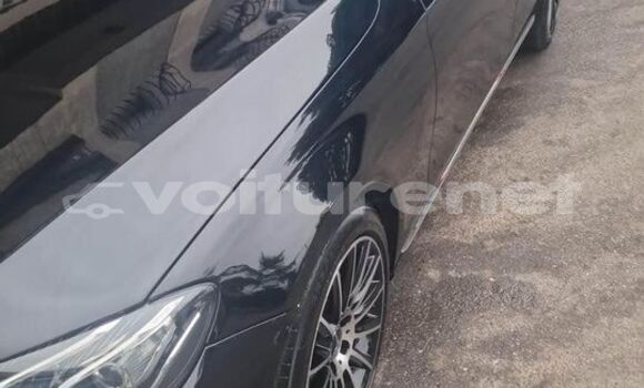 Acheter Occasion Voiture Mercedes-Benz E-klasse Black à al-Arwi, Oriental Acheter Occasion Voiture Mercedes-Benz E-klasse Black à al-Arwi, Oriental
