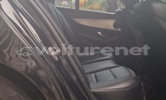 Acheter Occasion Voiture Mercedes-Benz E-klasse Black à al-Arwi, Oriental Acheter Occasion Voiture Mercedes-Benz E-klasse Black à al-Arwi, Oriental