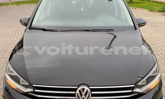 Acheter Occasion Voiture Volkswagen Touran Black à al-'Ara'ish, Tangier-Tetouan Acheter Occasion Voiture Volkswagen Touran Black à al-'Ara'ish, Tangier-Tetouan