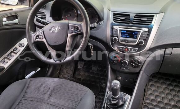 Acheter Occasion Voiture Hyundai Accent Blanc à Casablanca, Casablanca Acheter Occasion Voiture Hyundai Accent Blanc à Casablanca, Casablanca