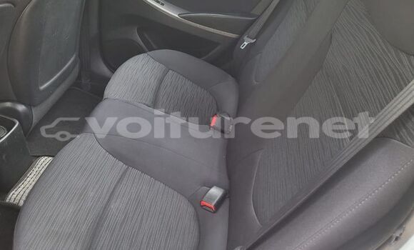 Acheter Occasion Voiture Hyundai Accent Blanc à Casablanca, Casablanca Acheter Occasion Voiture Hyundai Accent Blanc à Casablanca, Casablanca