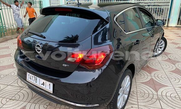 Acheter Occasion Voiture Opel Astra Black à Ahfir, Oriental Acheter Occasion Voiture Opel Astra Black à Ahfir, Oriental