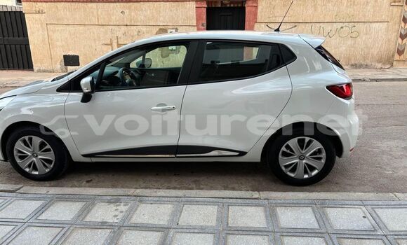 اشتري مستعمل Renault Clio White سيارة في al-Arwi في Oriental اشتري مستعمل Renault Clio White سيارة في al-Arwi في Oriental