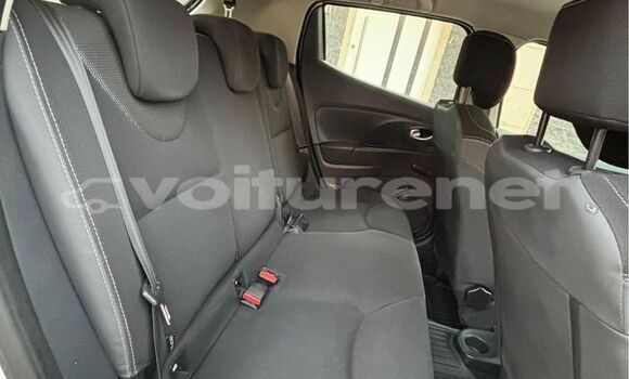 اشتري مستعمل Renault Clio White سيارة في al-Arwi في Oriental اشتري مستعمل Renault Clio White سيارة في al-Arwi في Oriental