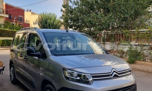 Acheter Occasion Voiture Citroen Berlingo Autre à al-'Ara'ish, Tangier-Tetouan Acheter Occasion Voiture Citroen Berlingo Autre à al-'Ara'ish, Tangier-Tetouan