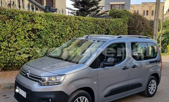 Acheter Occasion Voiture Citroen Berlingo Autre à al-'Ara'ish, Tangier-Tetouan Acheter Occasion Voiture Citroen Berlingo Autre à al-'Ara'ish, Tangier-Tetouan