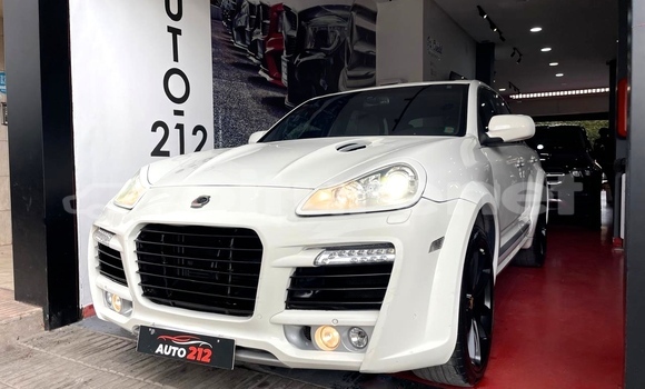 اشتري مستعمل Porsche Cayenne White سيارة في ad-Dar-al-Bayda في Casablanca