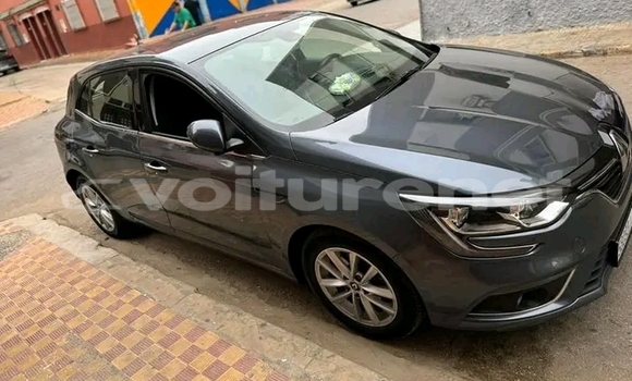 Acheter Occasion Voiture Mega Club Black à al-Ayun Sidi Malluk, Oriental Acheter Occasion Voiture Mega Club Black à al-Ayun Sidi Malluk, Oriental