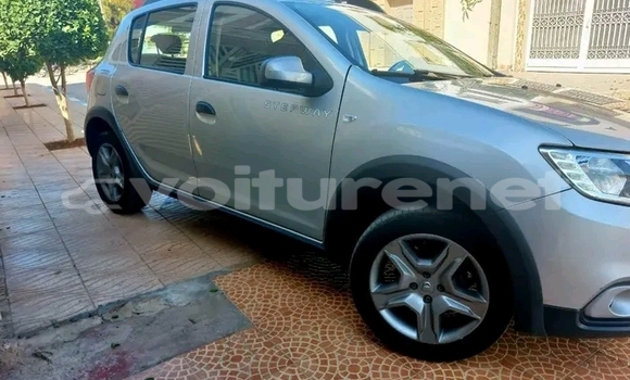 Acheter Occasion Voiture Saturn Relay Autre à al-Ayun Sidi Malluk, Oriental Acheter Occasion Voiture Saturn Relay Autre à al-Ayun Sidi Malluk, Oriental