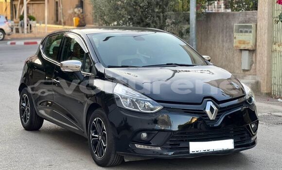 Buy Used Renault Clio Black Car in al-Arwi in Oriental Buy Used Renault Clio Black Car in al-Arwi in Oriental