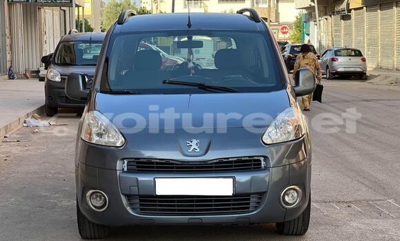 Buy Used Peugeot Traveller Black Car in al-Arwi in Oriental Buy Used Peugeot Traveller Black Car in al-Arwi in Oriental