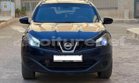 Acheter Occasion Voiture Nissan Qashqai Black à al-Arwi, Oriental Acheter Occasion Voiture Nissan Qashqai Black à al-Arwi, Oriental
