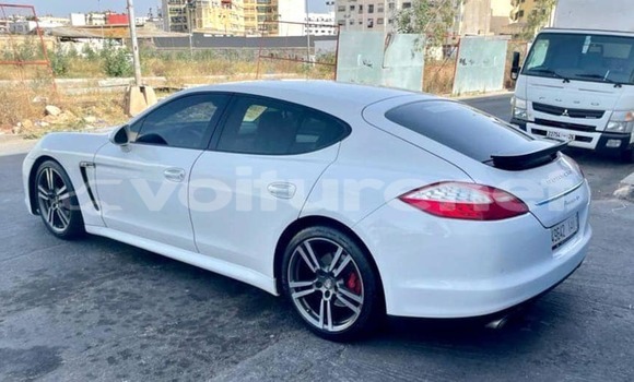 Acheter Occasion Voiture Porsche Panamera Blanc à ad-Dar-al-Bayda, Casablanca Acheter Occasion Voiture Porsche Panamera Blanc à ad-Dar-al-Bayda, Casablanca