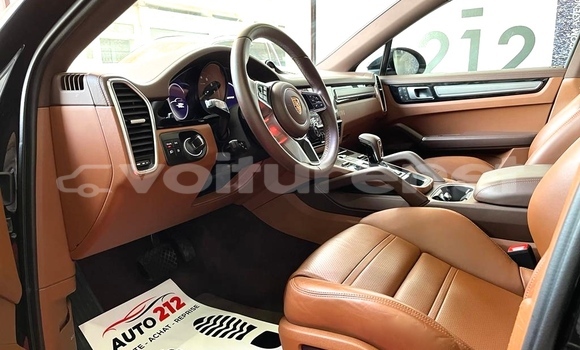 اشتري مستعمل Porsche Cayenne Black سيارة في ad-Dar-al-Bayda في Casablanca اشتري مستعمل Porsche Cayenne Black سيارة في ad-Dar-al-Bayda في Casablanca