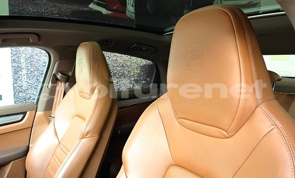 اشتري مستعمل Porsche Cayenne Black سيارة في ad-Dar-al-Bayda في Casablanca اشتري مستعمل Porsche Cayenne Black سيارة في ad-Dar-al-Bayda في Casablanca