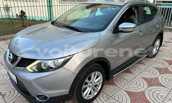 Buy Used Nissan Qashqai Silver Car in ad-Dar-al-Bayda in Casablanca Buy Used Nissan Qashqai Silver Car in ad-Dar-al-Bayda in Casablanca