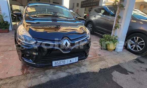 Buy Used Renault Clio Black Car in ar-Ribat in Rabat-Sale-Zammour-Zaer Buy Used Renault Clio Black Car in ar-Ribat in Rabat-Sale-Zammour-Zaer