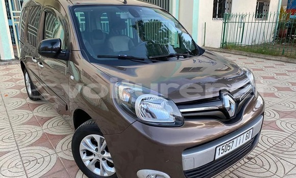Buy Used Renault Kangoo Silver Car in ar-Ribat in Rabat-Sale-Zammour-Zaer Buy Used Renault Kangoo Silver Car in ar-Ribat in Rabat-Sale-Zammour-Zaer
