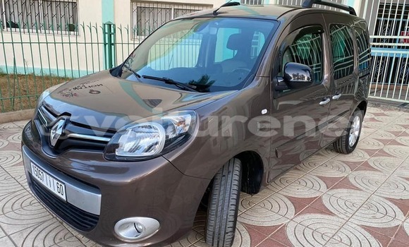 Buy Used Renault Kangoo Silver Car in ar-Ribat in Rabat-Sale-Zammour-Zaer Buy Used Renault Kangoo Silver Car in ar-Ribat in Rabat-Sale-Zammour-Zaer