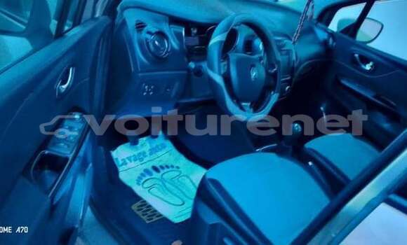 Buy Used Renault Captur Silver Car in ar-Ribat in Rabat-Sale-Zammour-Zaer Buy Used Renault Captur Silver Car in ar-Ribat in Rabat-Sale-Zammour-Zaer