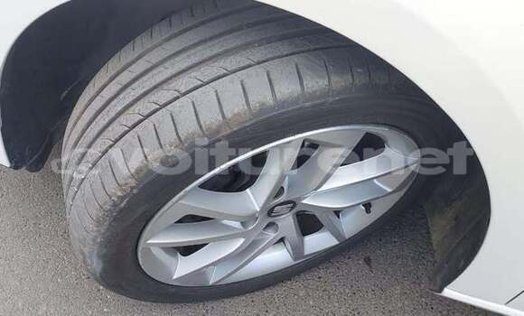 Buy Used SEAT Leon White Car in ar-Ribat in Rabat-Sale-Zammour-Zaer Buy Used SEAT Leon White Car in ar-Ribat in Rabat-Sale-Zammour-Zaer