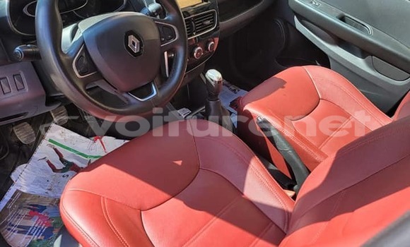 Buy Used Renault Clio Red Car in ar-Ribat in Rabat-Sale-Zammour-Zaer Buy Used Renault Clio Red Car in ar-Ribat in Rabat-Sale-Zammour-Zaer