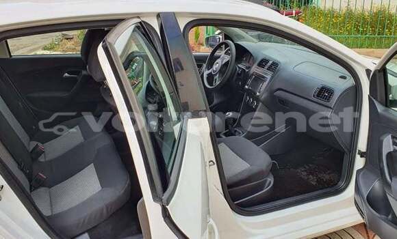 Buy Used Volkswagen Polo White Car in ar-Ribat in Rabat-Sale-Zammour-Zaer Buy Used Volkswagen Polo White Car in ar-Ribat in Rabat-Sale-Zammour-Zaer