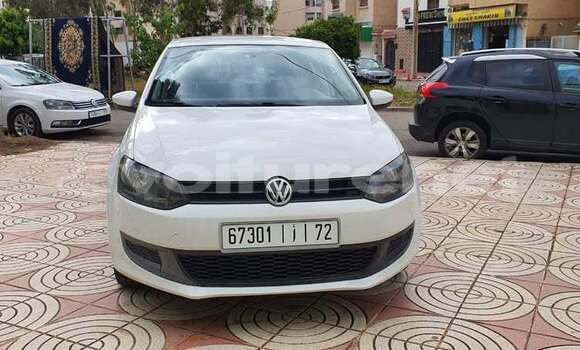 Buy Used Volkswagen Polo White Car in ar-Ribat in Rabat-Sale-Zammour-Zaer Buy Used Volkswagen Polo White Car in ar-Ribat in Rabat-Sale-Zammour-Zaer