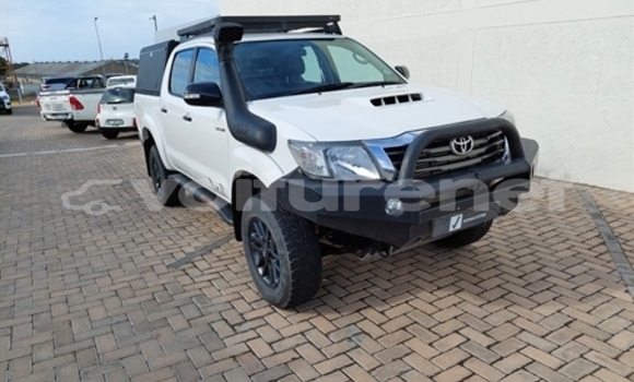 Buy Used Toyota Hilux White Car in ar-Ribat in Rabat-Sale-Zammour-Zaer Buy Used Toyota Hilux White Car in ar-Ribat in Rabat-Sale-Zammour-Zaer