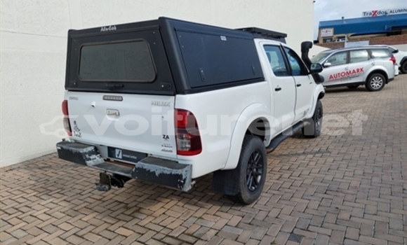 Buy Used Toyota Hilux White Car in ar-Ribat in Rabat-Sale-Zammour-Zaer Buy Used Toyota Hilux White Car in ar-Ribat in Rabat-Sale-Zammour-Zaer