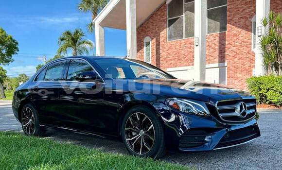 Buy Used Mercedes-Benz E-klasse Blue Car in ar-Ribat in Rabat-Sale-Zammour-Zaer Buy Used Mercedes-Benz E-klasse Blue Car in ar-Ribat in Rabat-Sale-Zammour-Zaer