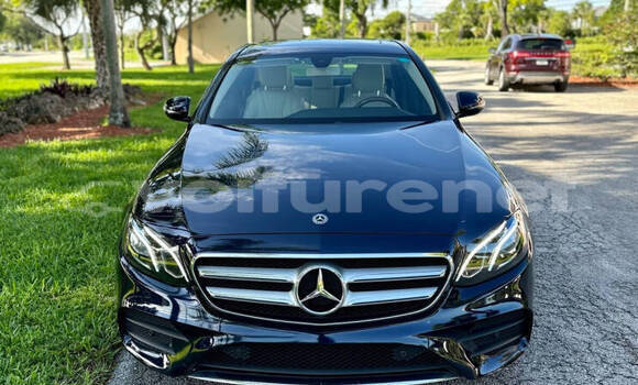 Buy Used Mercedes-Benz E-klasse Blue Car in ar-Ribat in Rabat-Sale-Zammour-Zaer Buy Used Mercedes-Benz E-klasse Blue Car in ar-Ribat in Rabat-Sale-Zammour-Zaer